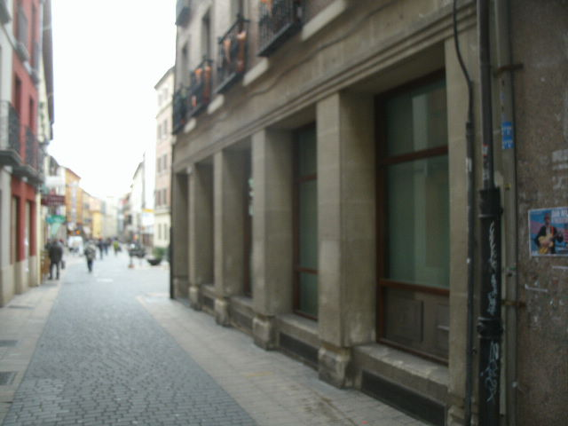 Local León