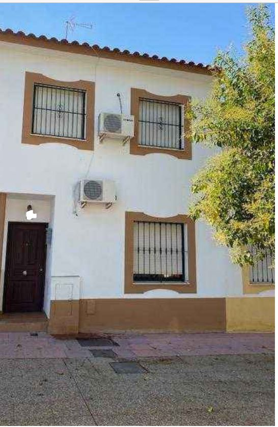 Casa adosada Olivenza